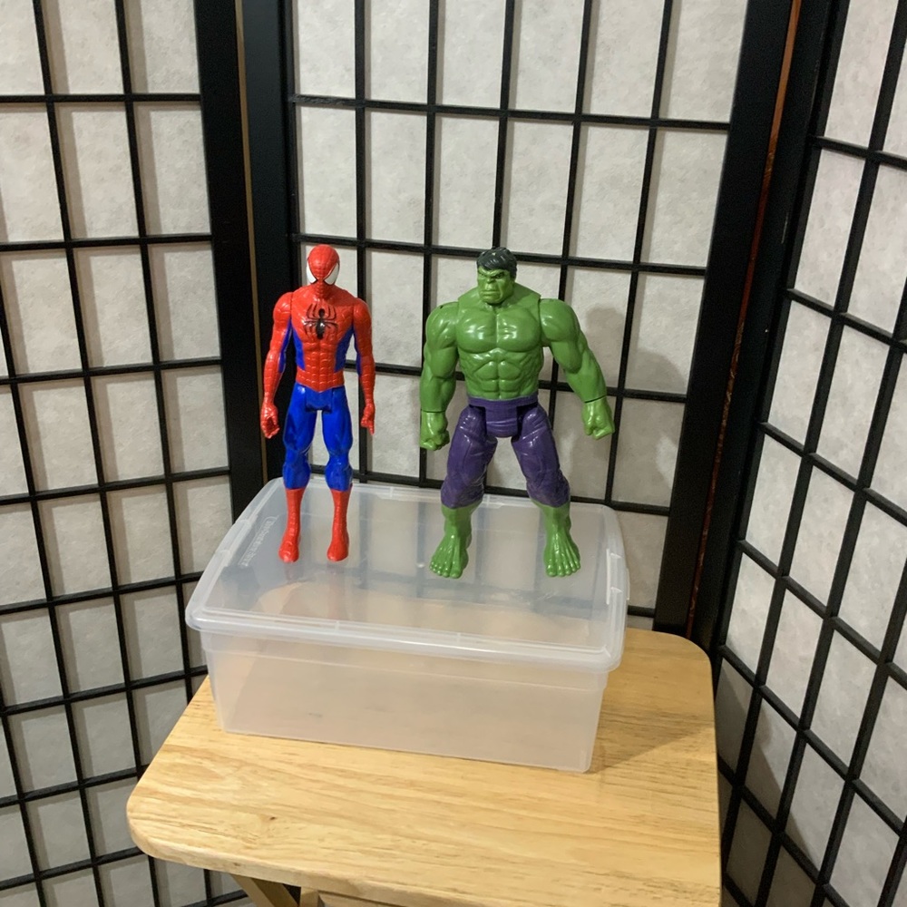 Bundle Marvel 12” (2013) 1 Incredible Hulk & 1 Spiderman Marvel Action Figure
